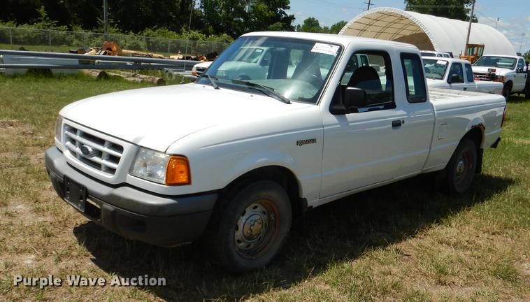 image for item DE1749 2001 Ford Ranger SuperCab pickup truck