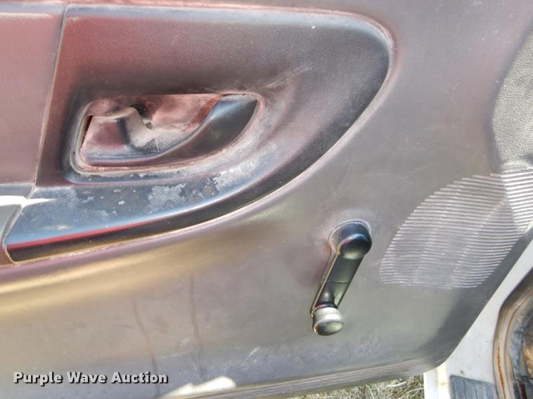 image for item DE1749 2001 Ford Ranger SuperCab pickup truck