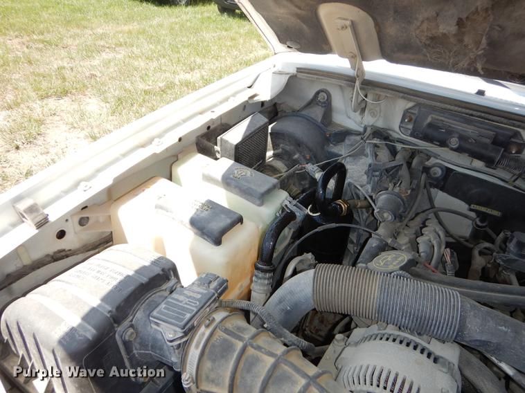 image for item DE1749 2001 Ford Ranger SuperCab pickup truck