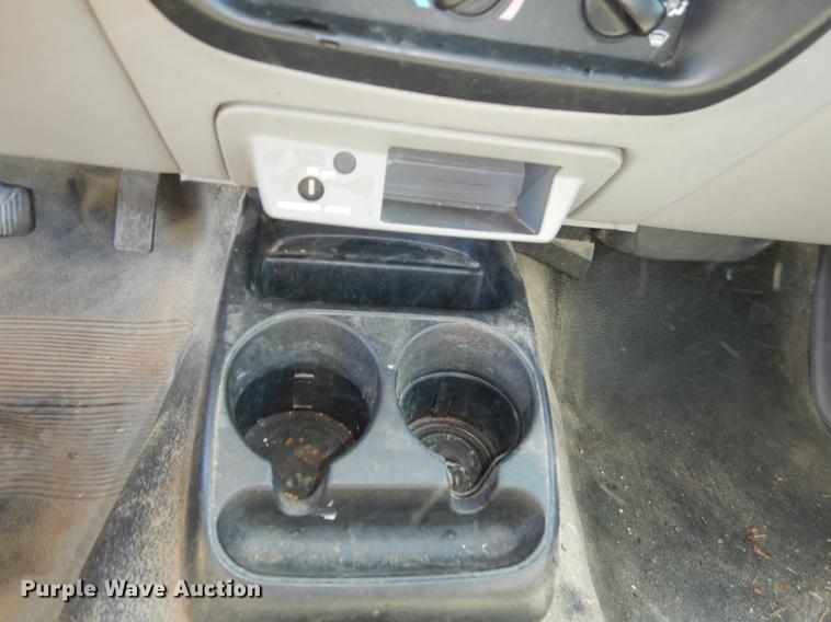 image for item DE1750 2000 Ford Ranger SuperCab pickup truck