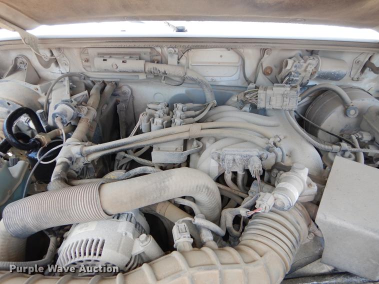 image for item DE1750 2000 Ford Ranger SuperCab pickup truck