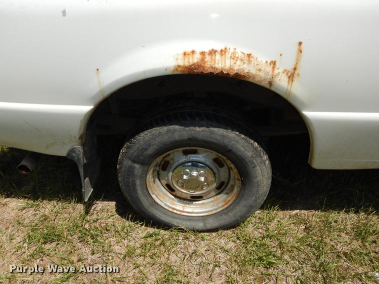 image for item DE1750 2000 Ford Ranger SuperCab pickup truck