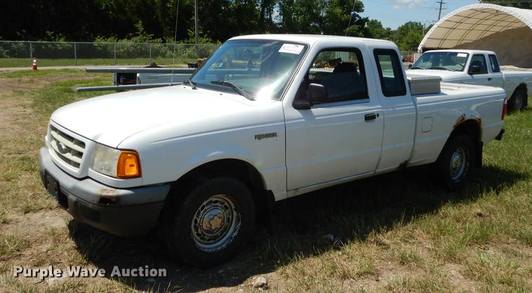 image for item DE1751 2001 Ford Ranger SuperCab pickup truck