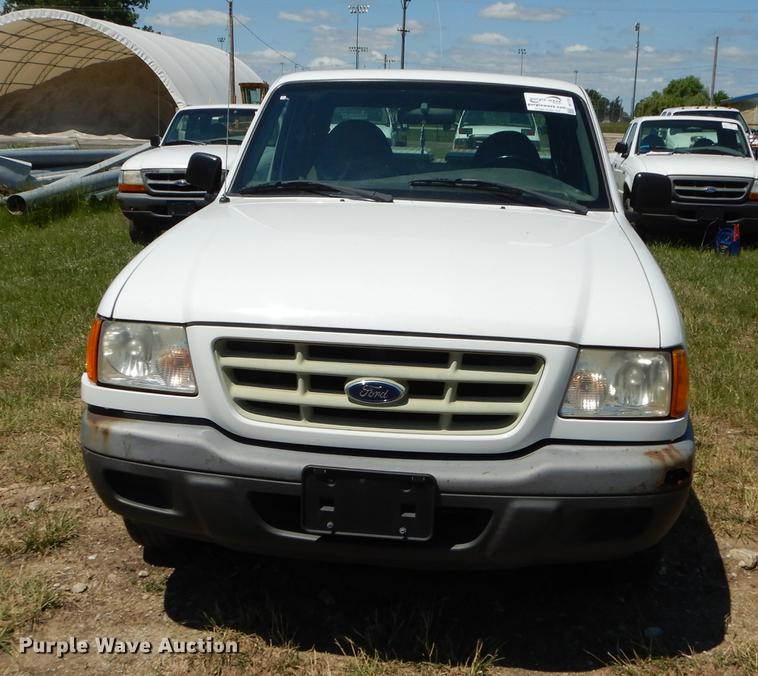 image for item DE1751 2001 Ford Ranger SuperCab pickup truck
