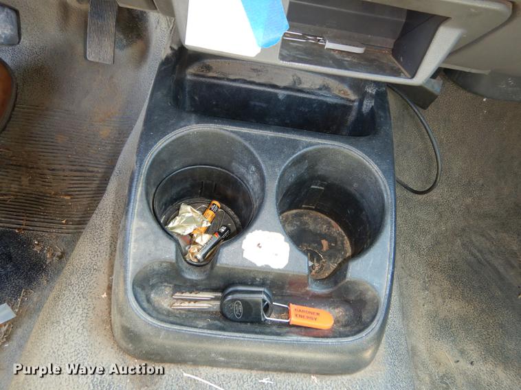 image for item DE1751 2001 Ford Ranger SuperCab pickup truck