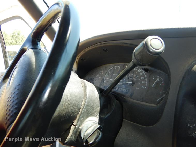 image for item DE1751 2001 Ford Ranger SuperCab pickup truck