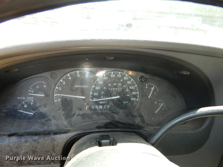 image for item DE1751 2001 Ford Ranger SuperCab pickup truck