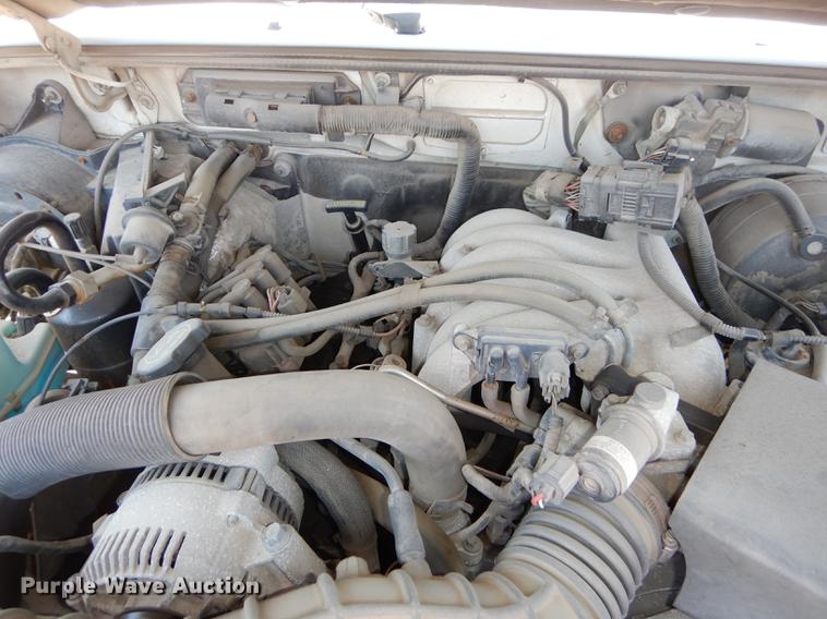 image for item DE1751 2001 Ford Ranger SuperCab pickup truck