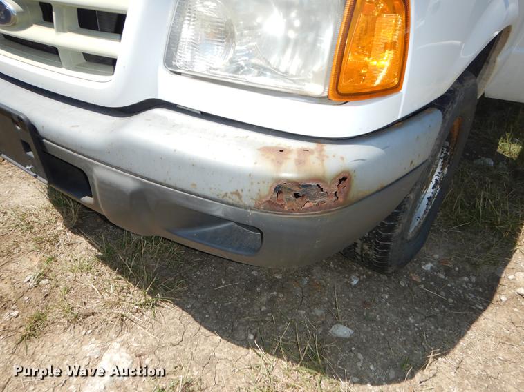 image for item DE1751 2001 Ford Ranger SuperCab pickup truck