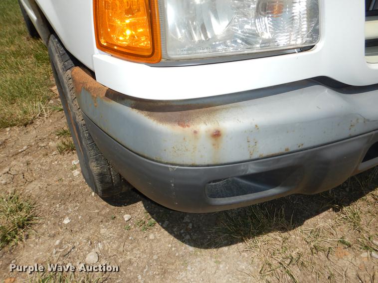 image for item DE1751 2001 Ford Ranger SuperCab pickup truck