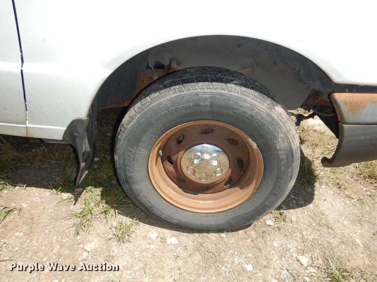 image for item DE1751 2001 Ford Ranger SuperCab pickup truck