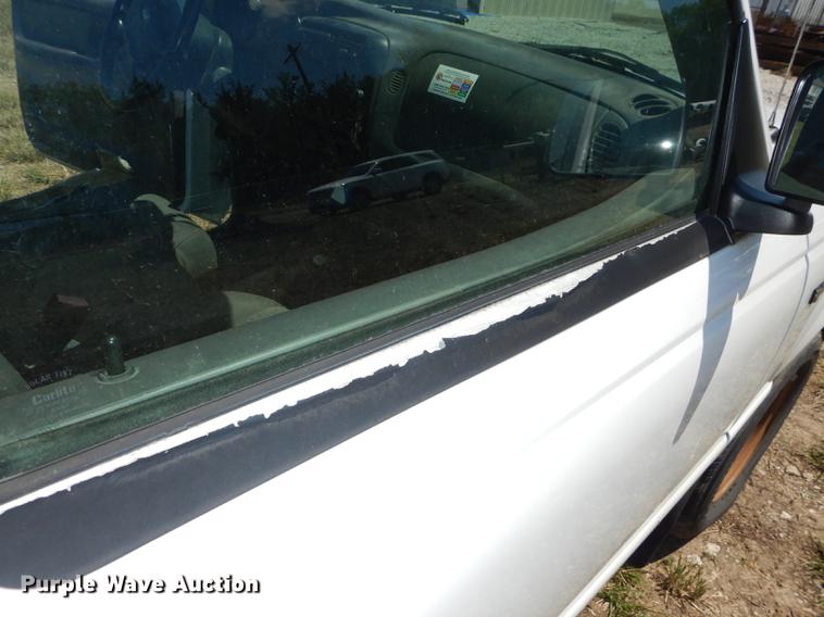 image for item DE1751 2001 Ford Ranger SuperCab pickup truck