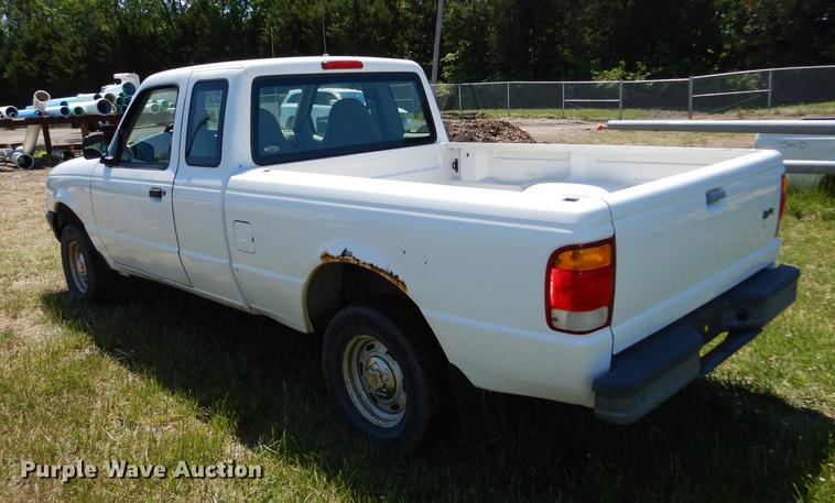 image for item DE1752 1998 Ford Ranger SuperCab pickup truck