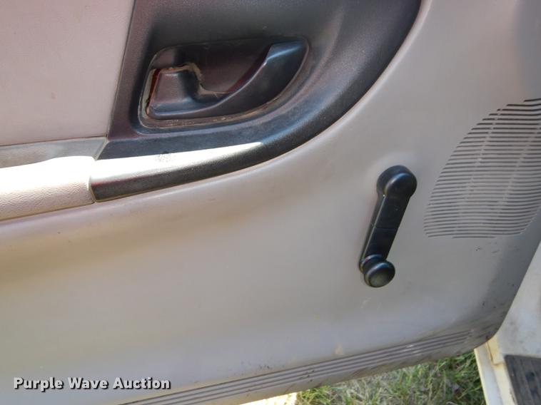 image for item DE1752 1998 Ford Ranger SuperCab pickup truck