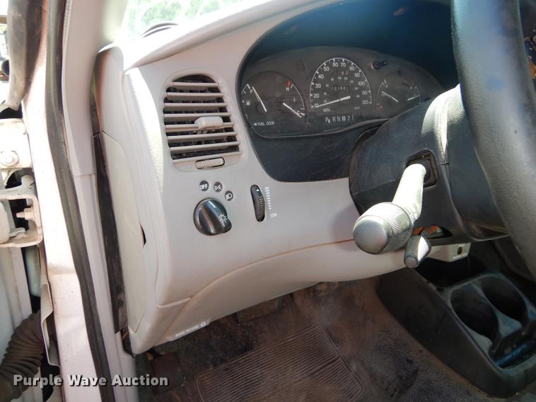 image for item DE1752 1998 Ford Ranger SuperCab pickup truck