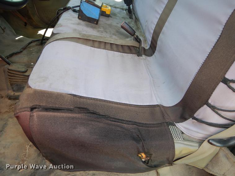 image for item DE1753 2005 Ford F350 Super Duty Crew Cab dump flatbed pickup truck