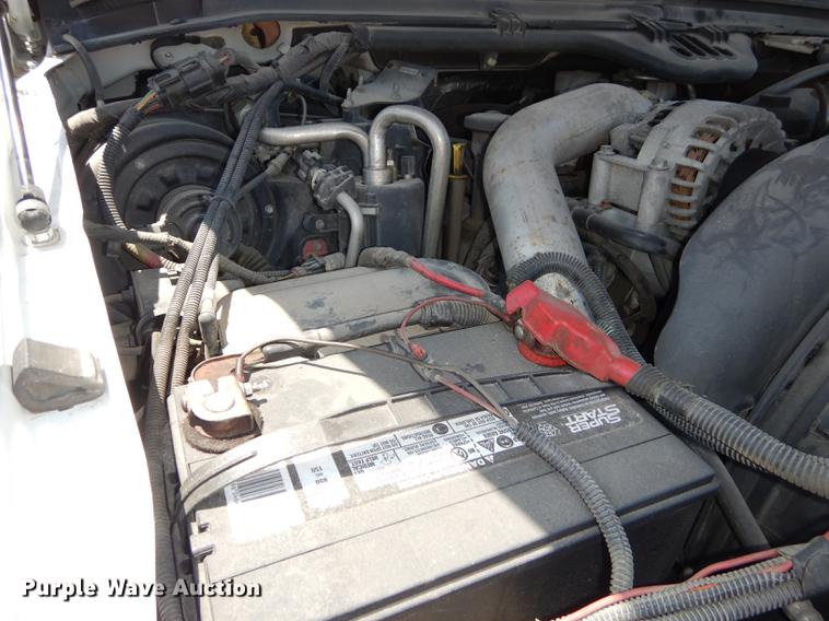 image for item DE1753 2005 Ford F350 Super Duty Crew Cab dump flatbed pickup truck