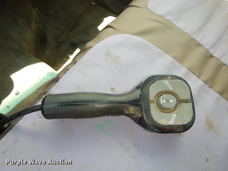 image for item DE1755 2004 Ford F350 Super Duty XL Crew Cab dump flatbed pickup truck