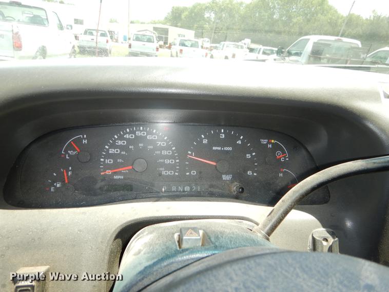 image for item DE1755 2004 Ford F350 Super Duty XL Crew Cab dump flatbed pickup truck