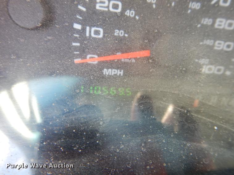 image for item DE1755 2004 Ford F350 Super Duty XL Crew Cab dump flatbed pickup truck