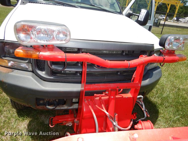 image for item DE1755 2004 Ford F350 Super Duty XL Crew Cab dump flatbed pickup truck