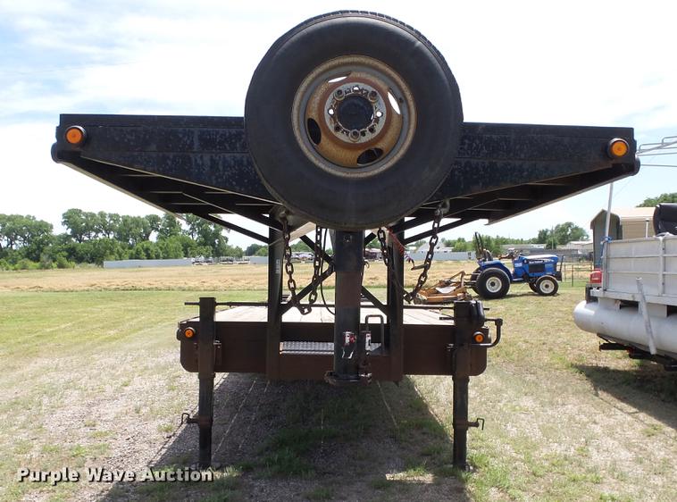 image for item DE6654 2006 Belshe DT22 equipment trailer