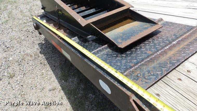 image for item DE6654 2006 Belshe DT22 equipment trailer