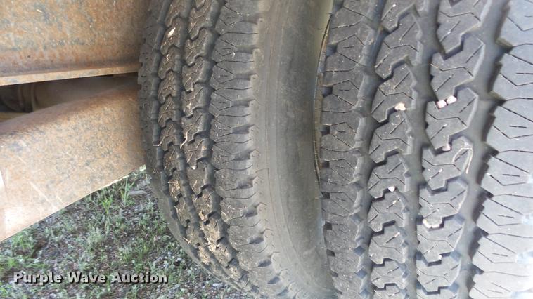 image for item DE6654 2006 Belshe DT22 equipment trailer