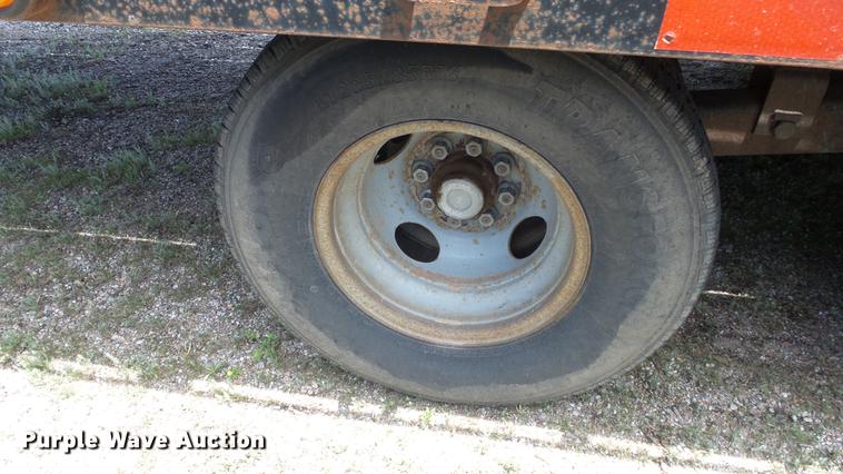 image for item DE6654 2006 Belshe DT22 equipment trailer