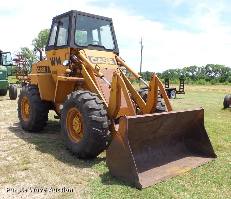 image for item DE7105 1980 Case W14 wheel loader