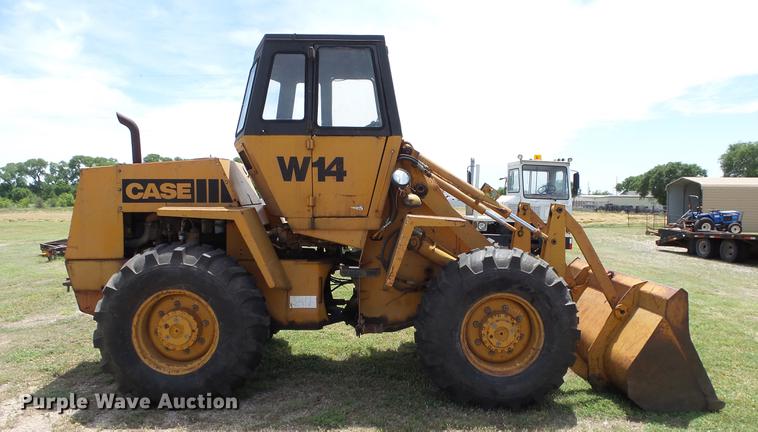 image for item DE7105 1980 Case W14 wheel loader