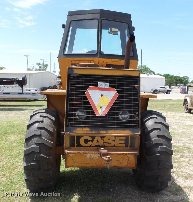 image for item DE7105 1980 Case W14 wheel loader