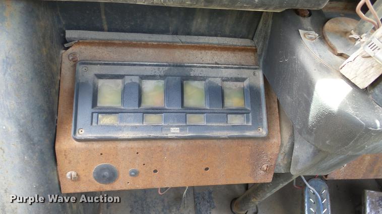 image for item DE7105 1980 Case W14 wheel loader