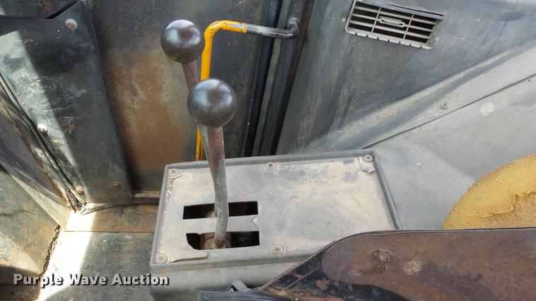 image for item DE7105 1980 Case W14 wheel loader