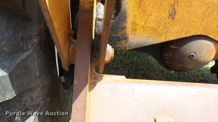 image for item DE7105 1980 Case W14 wheel loader