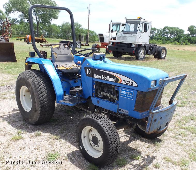 image for item DE7107 New Holland TC30 tractor
