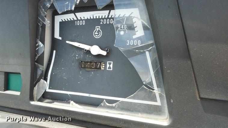 image for item DE7107 New Holland TC30 tractor