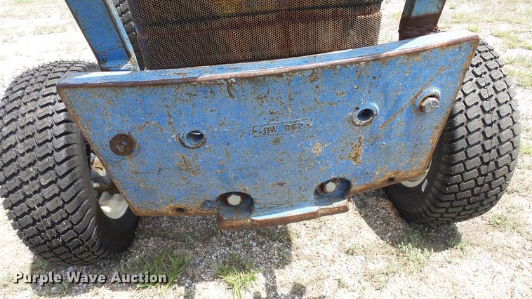 image for item DE7107 New Holland TC30 tractor