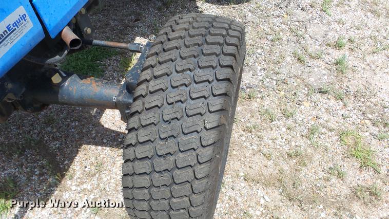 image for item DE7107 New Holland TC30 tractor