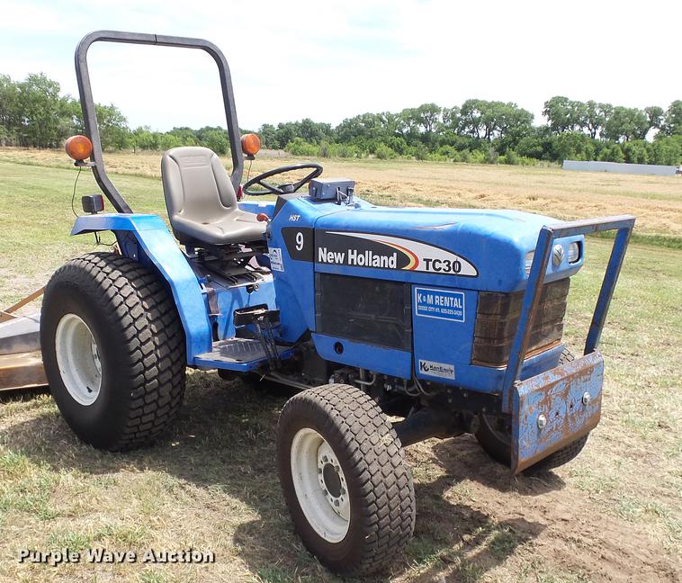 image for item DE7109 New Holland TC30 tractor