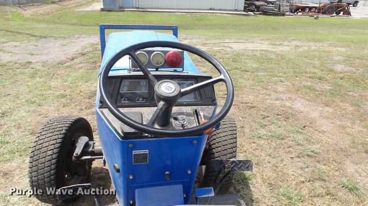 image for item DE7109 New Holland TC30 tractor