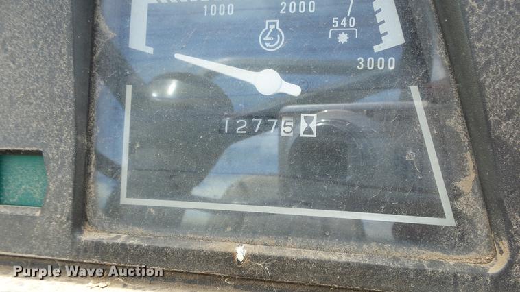 image for item DE7109 New Holland TC30 tractor