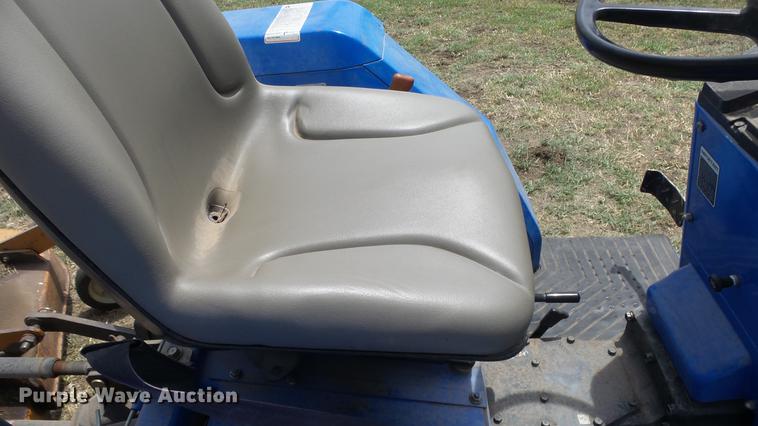 image for item DE7109 New Holland TC30 tractor