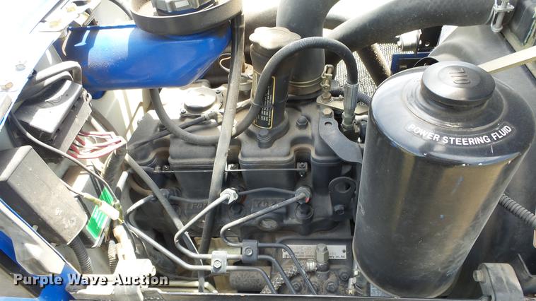 image for item DE7109 New Holland TC30 tractor