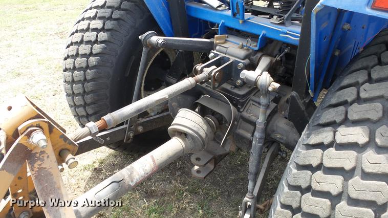 image for item DE7109 New Holland TC30 tractor