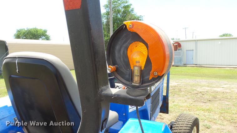 image for item DE7109 New Holland TC30 tractor