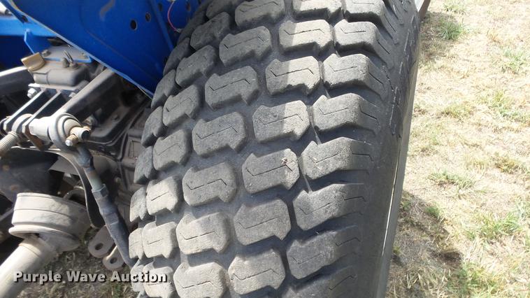 image for item DE7109 New Holland TC30 tractor