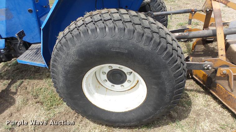 image for item DE7109 New Holland TC30 tractor