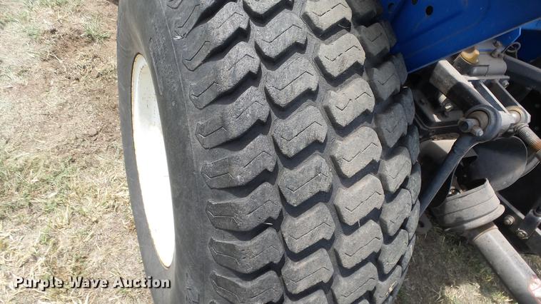 image for item DE7109 New Holland TC30 tractor