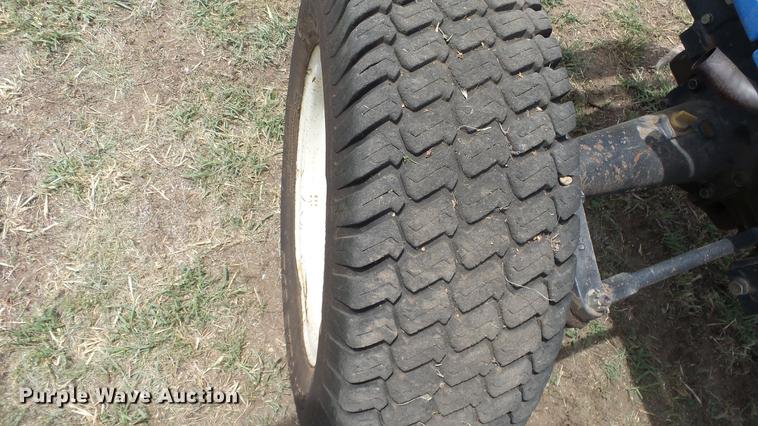 image for item DE7109 New Holland TC30 tractor